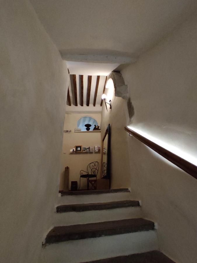 Charmant Logis Dans La Catiche De Loutre, Maison Medievale Sauve エクステリア 写真